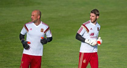 Pepe Reina urges David de Gea to stay at Manchester United