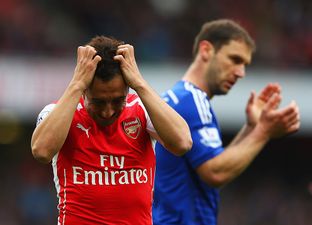 Chelsea outwit Arsenal to put one hand on the trophy