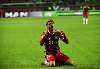 Transfer gossip: Man United track £40m Muller…