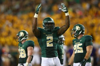 Video: US college football star makes 40″ box jump holding 70lb dumbbells