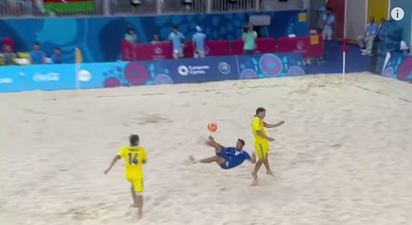 Video: Brilliant beach soccer bicycle kick fires up Baku games