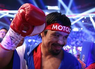 Manny Pacquiao gets caught with two big right hands in training (video)