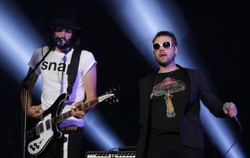 Lennon? Klopp? JOE chat to Kasabian about who’ll be the new Leicester boss…