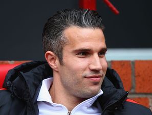 Transfer gossip: Van Persie nears Man United exit