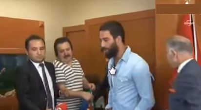 New Barcelona signing refuses to sign Messi shirt (Video)