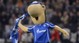 Schalke mascot enjoys a spot of pre-season waterskiing