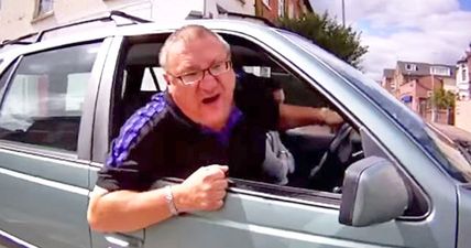 Car-ma: Cyclist attacked by angry motorist who gets exactly what he deserves (Video)