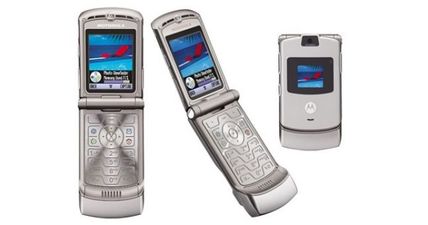 Flip phones are finally making a comeback…