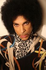 Prince compares record contracts to slavery as he tells new artists “don’t sign”