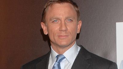 Daniel Craig is yearning for a night drinking pints in a pub – with no “sneaky” pics