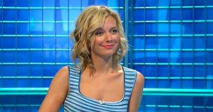 Rachel Riley’s own version of an extremely rude Manchester United chant stuns Jimmy Carr (Video)