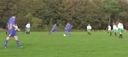 This classic Sunday League kick-off ends up in a brilliant goal (Video)