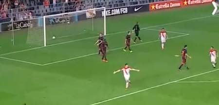 It is simply astonishing that this goal against Barcelona B was allowed to stand (Video)