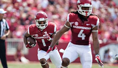 College footballer handles horrific arm break in remarkably calm manner [GRAPHIC]