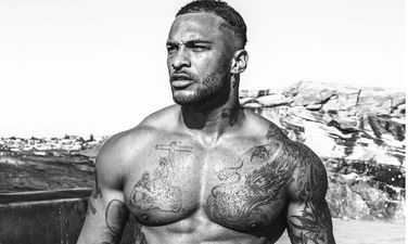 Former Royal Marine David McIntosh’s 5-minute swimming pool abs workout (Video)