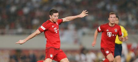 Robert Lewandowski scores an incredible five goals in 9 minutes (Video)