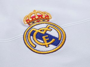 Real Madrid legend announces his retirement from football