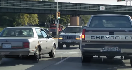 Idiot driver reverses Jeep down highway at dangerous speeds (Video)