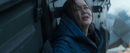 This new Hunger Games: Mockingjay trailer hints at a brilliant climax (Video)