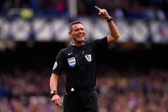 The internet thinks referee Andre Marriner called an Everton player a “f**king cheat” (Video)