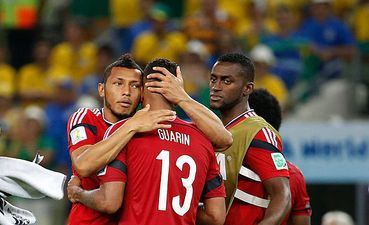 Colombia players attempt epic 20-man header bin challenge (Video)