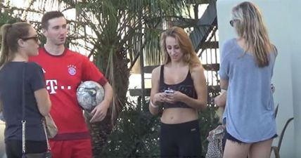 Robert Lewandowski imposter gets girls’ phone numbers again (Video)