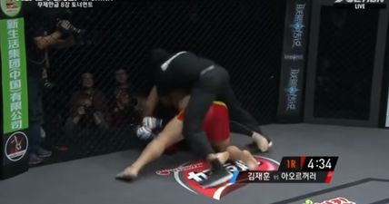 VIDEO: Herb Dean had his work cut out for him as he struggled to end Chinese heavyweight bout