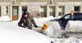 VIDEO: New Yorkers show community spirit by helping emergency vehicles stuck in blizzard