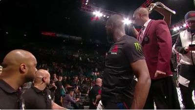 Jon Jones sends Daniel Cormier vulgar message after becoming interim champion