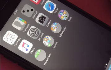 This iPhone hack allows you to change the shape of your icon folders