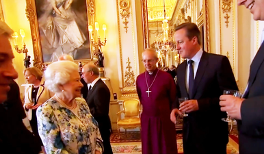 Amazing footage of the PM telling the Queen that Nigeria and Afghanistan are “fantastically corrupt”