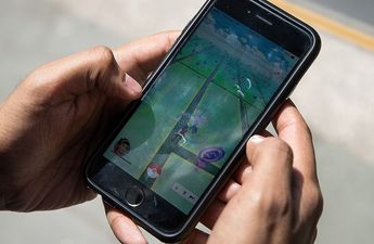 Two Americans fall off a cliff while playing Pokemon Go