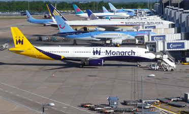 Manchester Airport was evacuated after “suspect bag” found near entrance