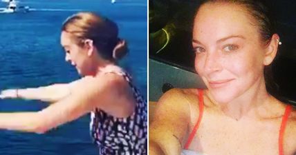 Lindsay Lohan posts first image after half her finger is ripped off in boating accident