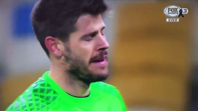 Spare a thought for the tearful Beşiktaş keeper after his team collapses