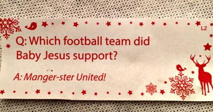 18 awful cracker jokes that are so bad they might actually ruin Christmas