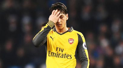 Arsenal fans turn on ‘lazy’ Mesut Özil following Manchester City defeat