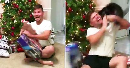 Psycho cat’s reaction to man getting a PlayStation for Christmas has gone viral