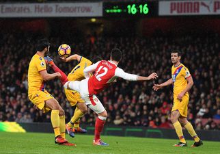 Arsenal fans are insisting Giroud’s scorpion kick goal is better than Mkhitaryan’s