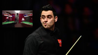 Watch Ronnie O’Sullivan play pool against four opponents at once… and win four times