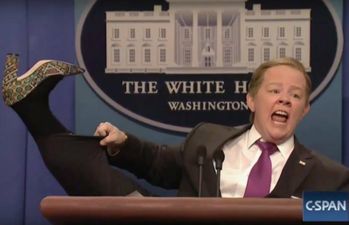 Melissa McCarthy returns to SNL to angrily answer questions as Sean Spicer