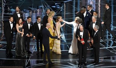 Oscars organisers issue statement to apologise for and clarify THAT monumental f*ck up