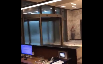 You might never walk through a revolving door again after watching this