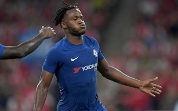 Michy Batshuayi seen laughing during Chelsea’s penalty shoot-out defeat to Arsenal