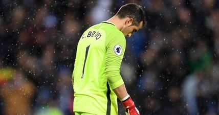 Claudio Bravo reportedly kicked out of teammates’ WhatsApp group