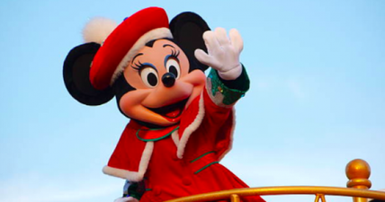 Disneyland employees are apparently banned from pointing using one finger