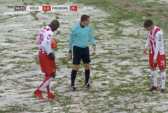 WATCH: Players and referee can’t find penalty spot under inches of snow in Bundesliga match