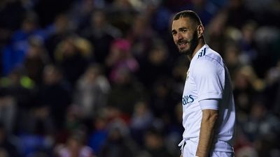 Karim Benzema offered to Premier League clubs as Real Madrid prepare for squad overhaul