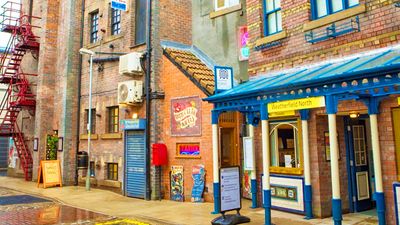 Coronation Street unveils brand new set