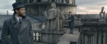 Harry Potter fans think they may have noticed a massive plot-hole in the new Fantastic Beasts trailer